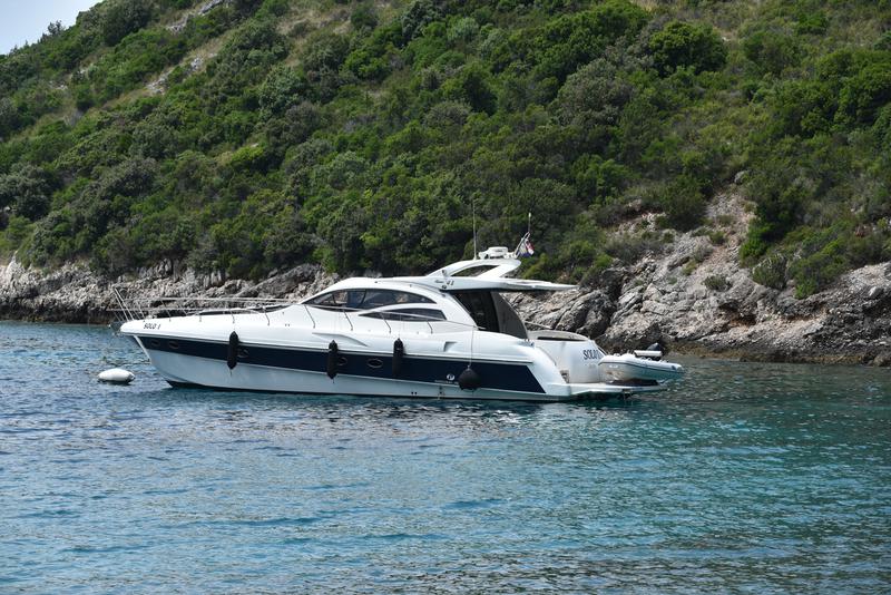 Book yachts online - motorboat - Alena 54 - Solo 1 - rent