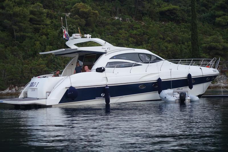 Book yachts online - motorboat - Alena 54 - Solo 1 - rent