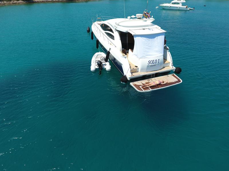 Book yachts online - motorboat - Alena 54 - Solo 1 - rent