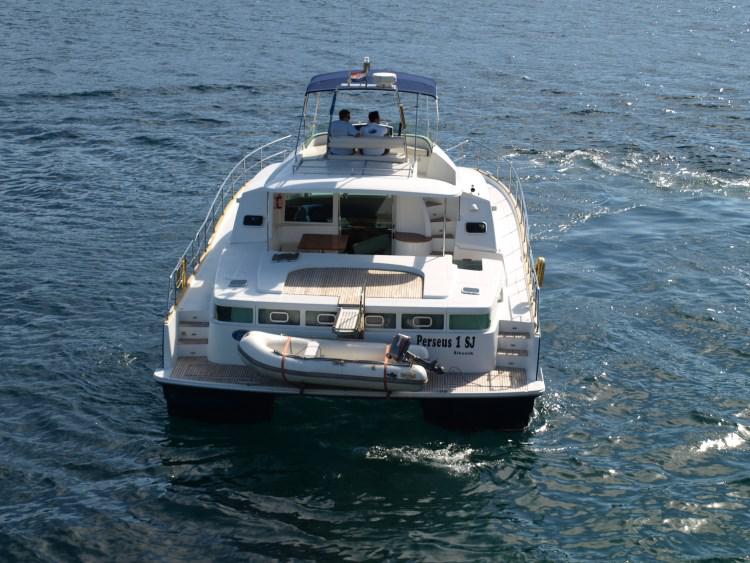 Book yachts online - powercatamaran - Lagoon Powercat 43 - Perseus 1 - rent