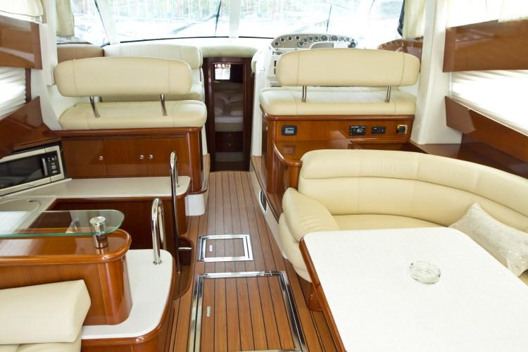 Book yachts online - motorboat - Jeanneau Prestige 46 Fly - Day Dreamer  - rent