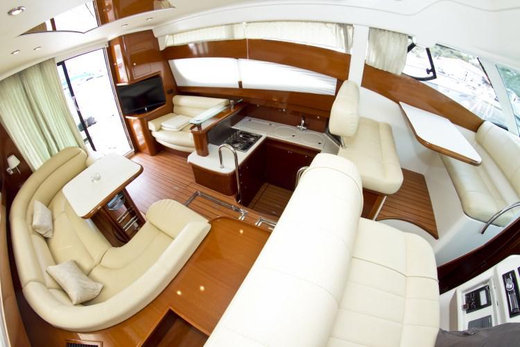 Book yachts online - motorboat - Jeanneau Prestige 46 Fly - Day Dreamer  - rent