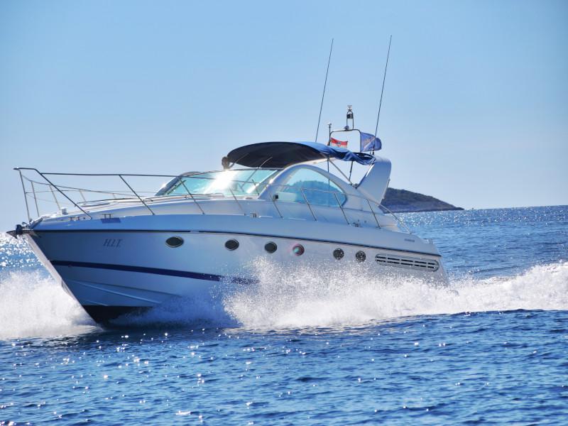 Book yachts online - motorboat - Fairline Targa 48 - H.I.T.   - rent