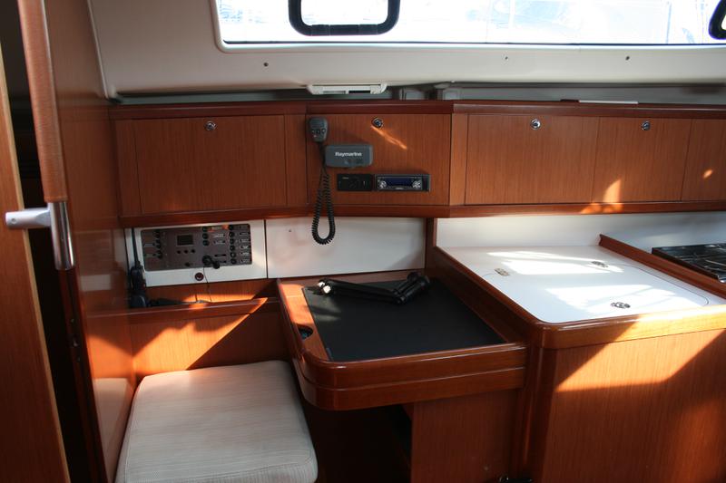 Book yachts online - sailboat - Oceanis 40 - Marie-Andrea - rent