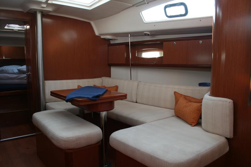 Book yachts online - sailboat - Oceanis 40 - Marie-Andrea - rent