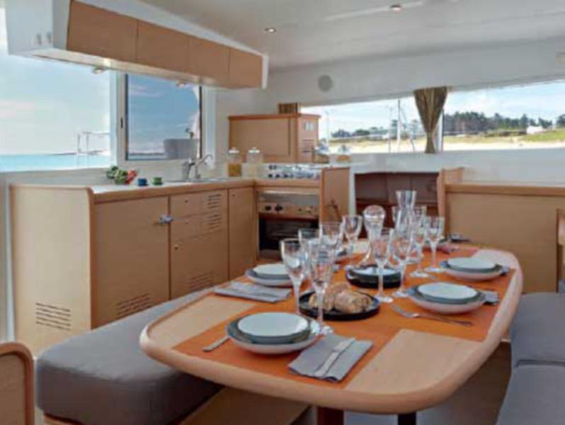 Book yachts online - catamaran - Lagoon 421 - Marielle - rent