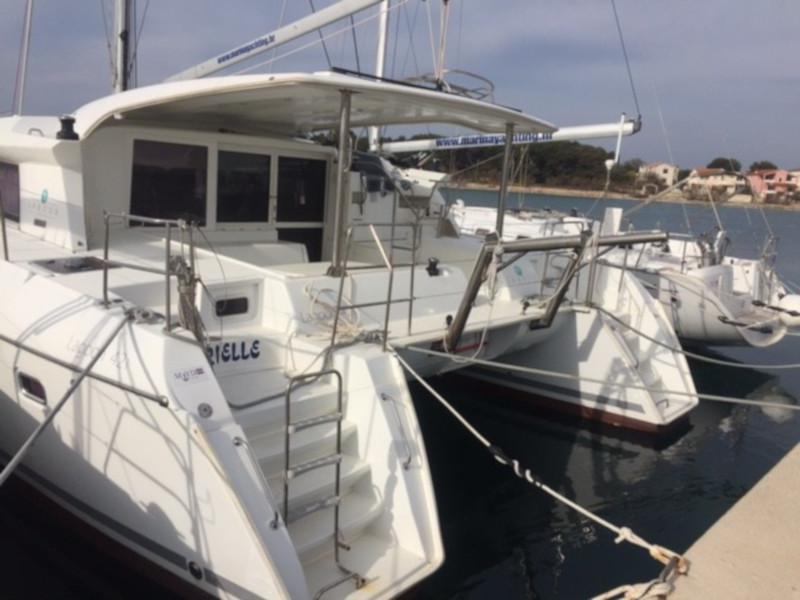 Book yachts online - catamaran - Lagoon 421 - Marielle - rent