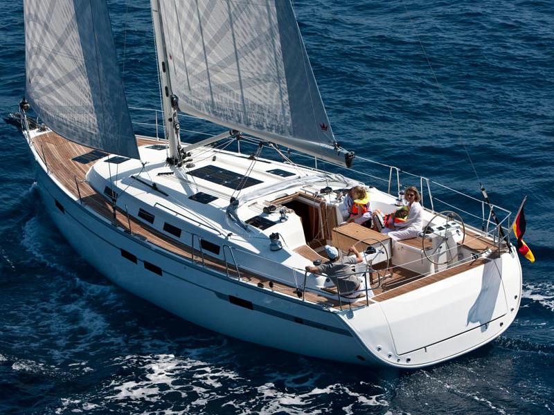 Book yachts online - sailboat - Bavaria 45 Cruiser - Cloe - Solar Panel - rent