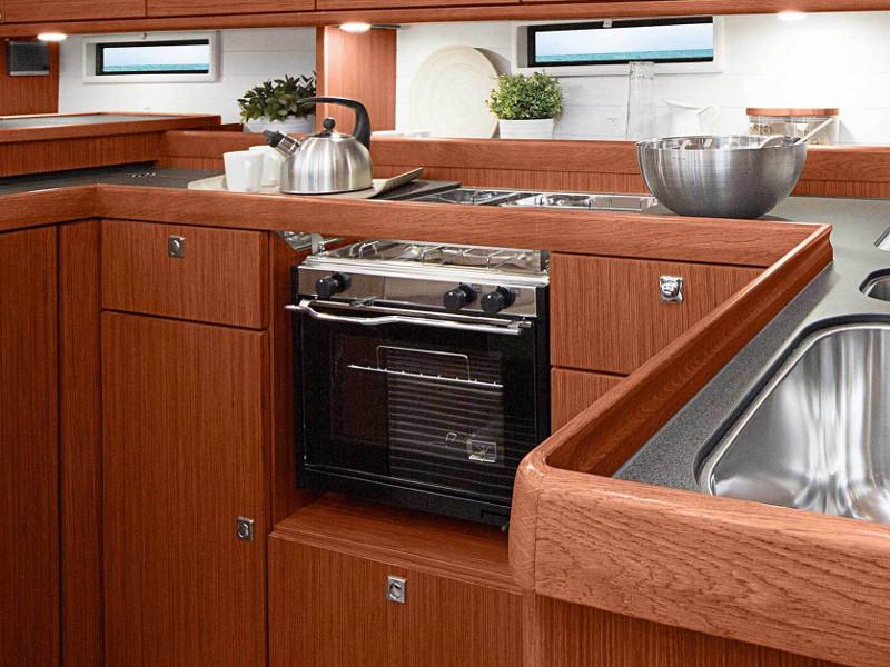Book yachts online - sailboat - Bavaria Cruiser 51 - Jozefina - rent