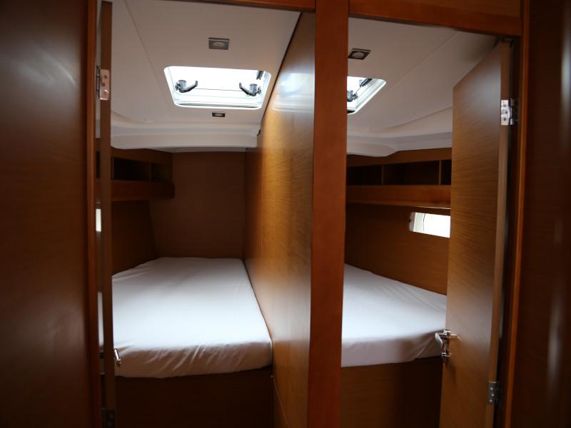 Book yachts online - sailboat - Sun Odyssey 479 - Manci - rent