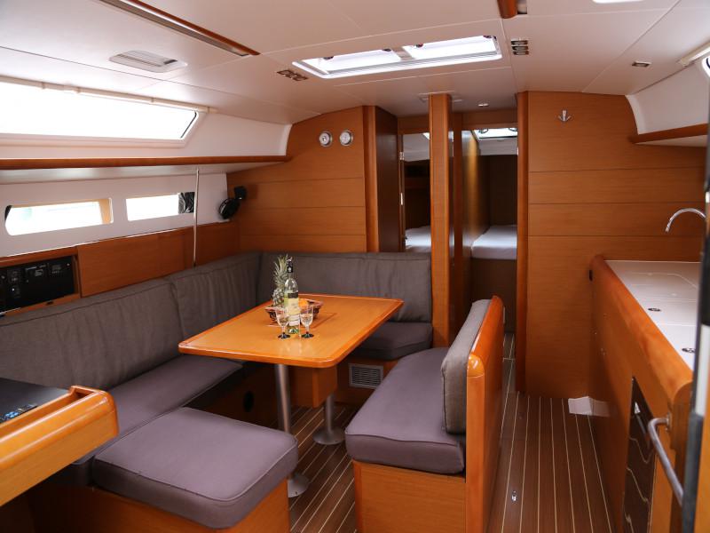 Book yachts online - sailboat - Sun Odyssey 479 - Manci - rent
