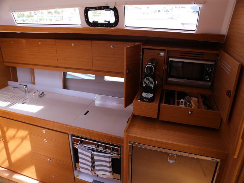 Book yachts online - sailboat - Dufour 460 Grand Large - Sea  Hawk  - rent