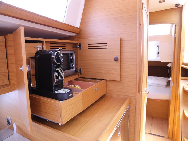 Book yachts online - sailboat - Dufour 460 Grand Large - Sea  Hawk  - rent