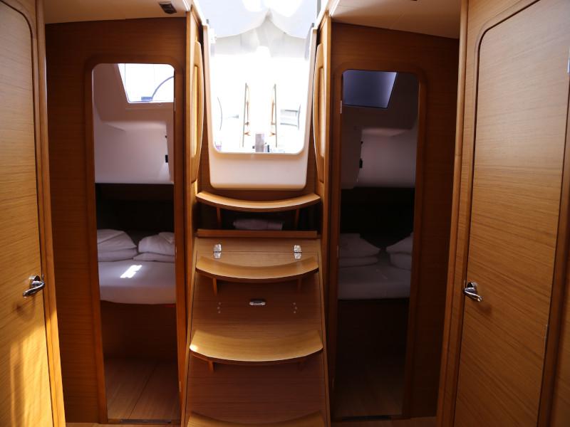Book yachts online - sailboat - Dufour 460 Grand Large - Sea  Hawk  - rent