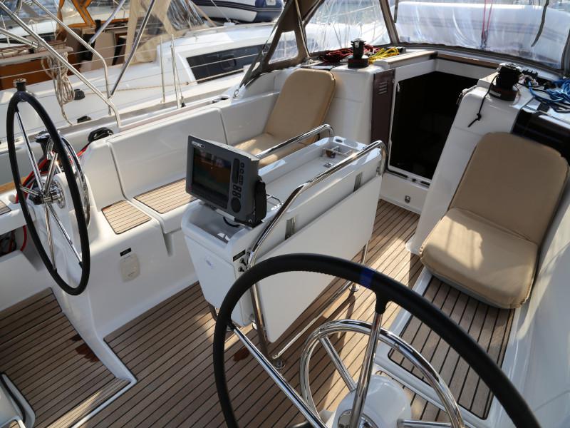 Book yachts online - sailboat - Sun Odyssey 419 - Kandur II  - rent