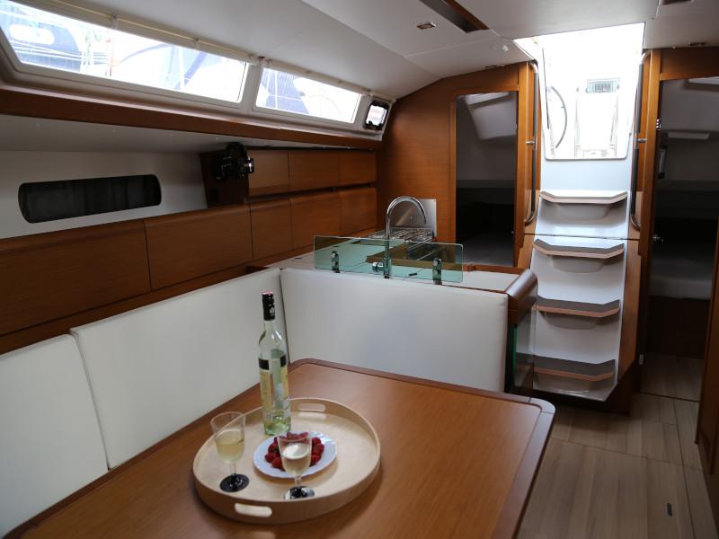 Book yachts online - sailboat - Sun Odyssey 419 - Kandur II  - rent