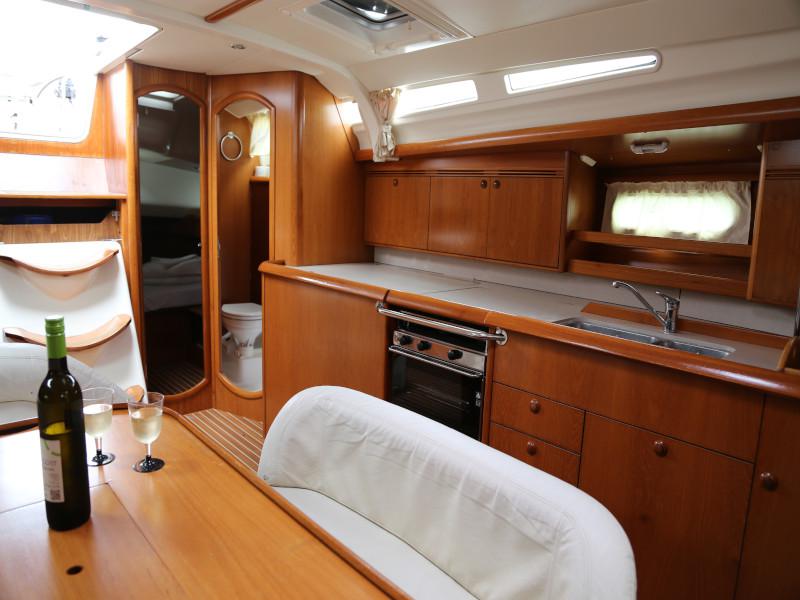 Book yachts online - sailboat - Sun Odyssey 45 - Emily  - rent