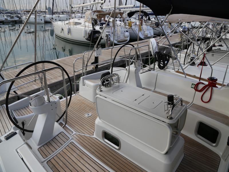 Book yachts online - sailboat - Sun Odyssey 45 - Emily  - rent