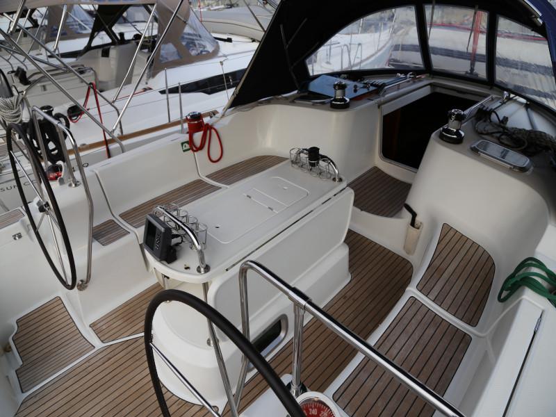 Book yachts online - sailboat - Sun Odyssey 45 - Emily  - rent