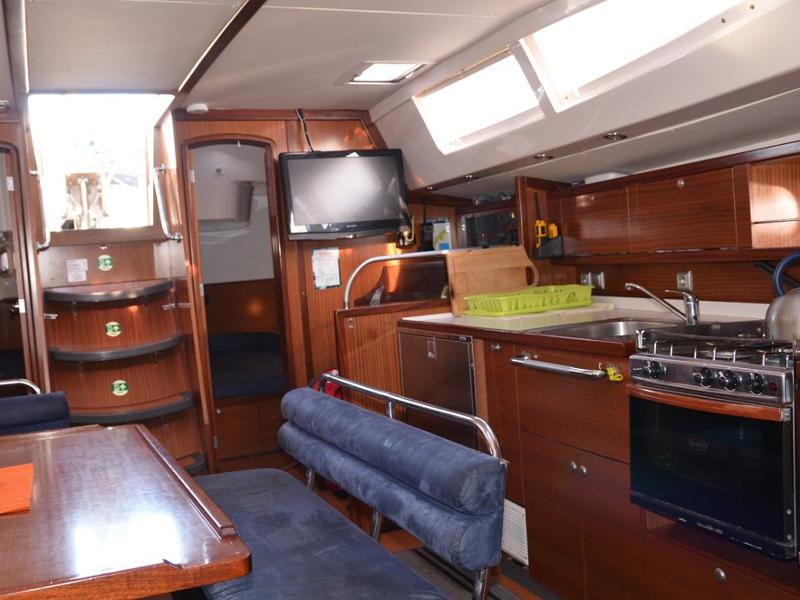 Book yachts online - sailboat - Delphia 47 - Arctic Light - rent