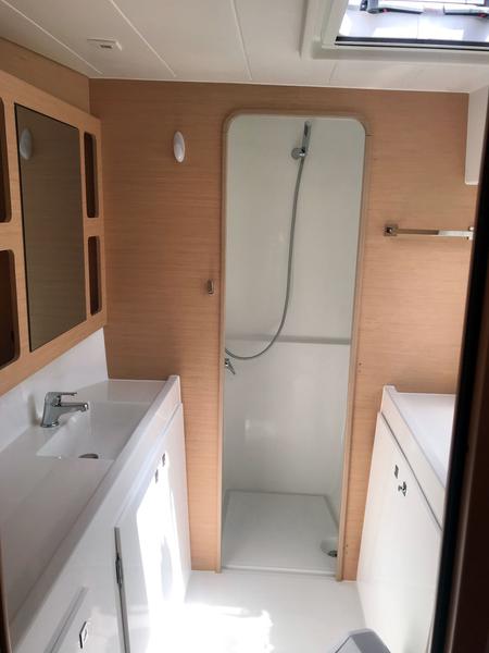 Book yachts online - catamaran - Lagoon 42 owner version - BESO DEL VIENTO - rent