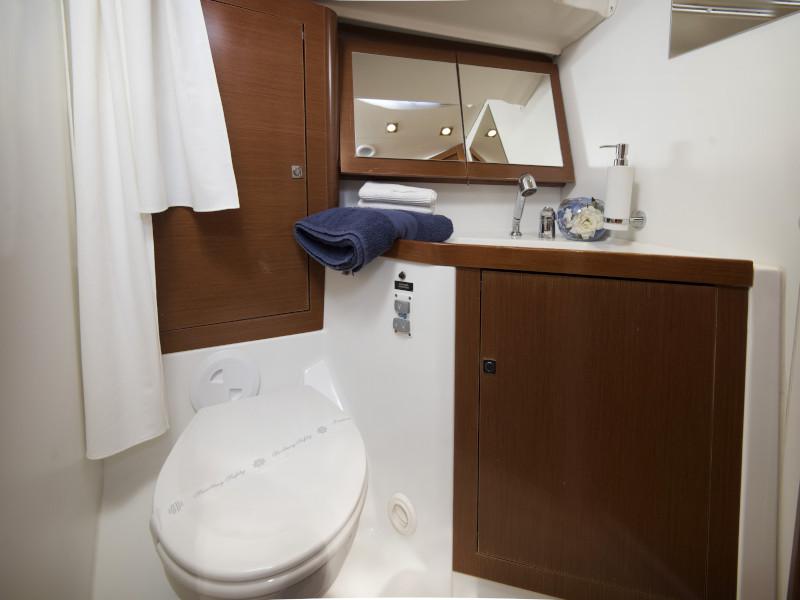Book yachts online - sailboat - Oceanis 45 - FRIDA  - rent