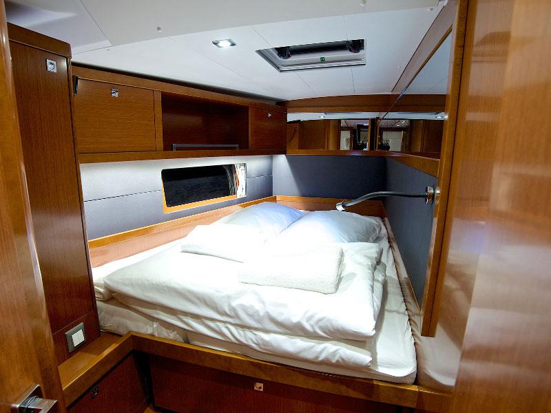 Book yachts online - sailboat - Beneteau Oceanis 55 - ANTIOPA - rent