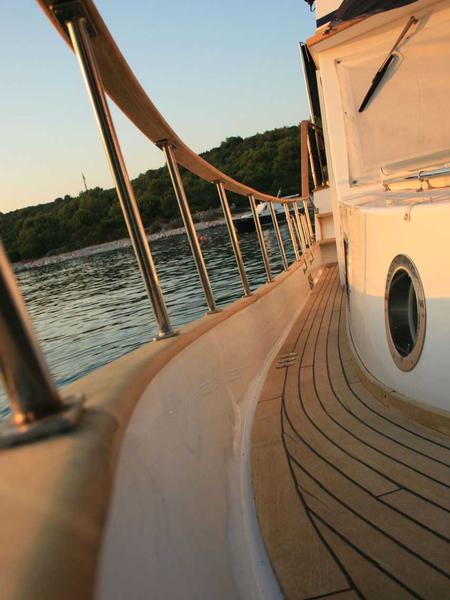 Book yachts online - motorboat - Hampton 42 - SEA LION - rent