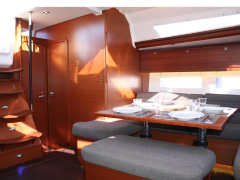 Book yachts online - sailboat - Dufour 512 Grand Large - Kal'e Moru - rent