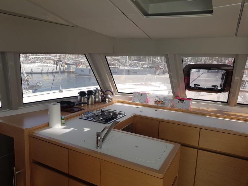 Book yachts online - catamaran - Nautitech 46 Fly - Daria II - rent