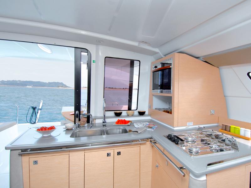 Book yachts online - catamaran - Lipari 41 Maestro evo - Olivia - rent