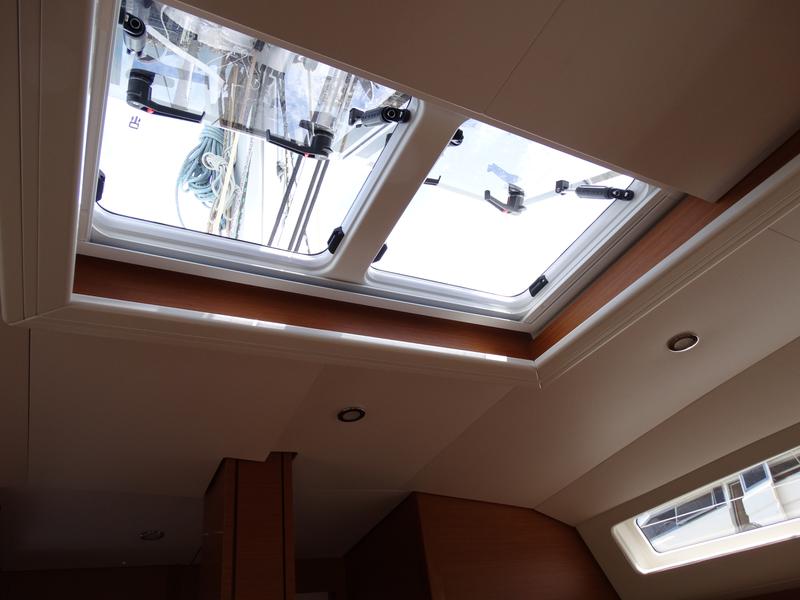 Book yachts online - sailboat - Jeanneau 54 - KOS 54.1 - rent