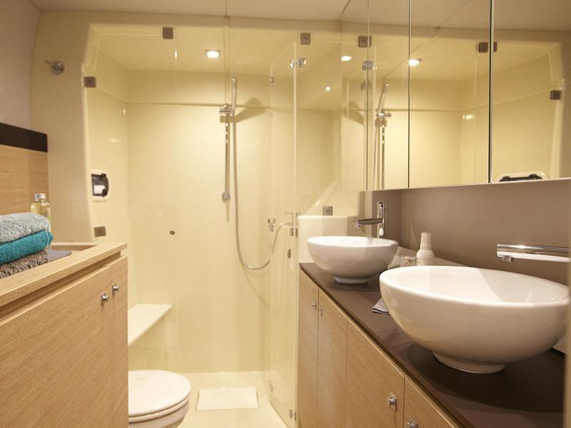 Book yachts online - catamaran - Bali 4.3 - KOS 43.1 - rent