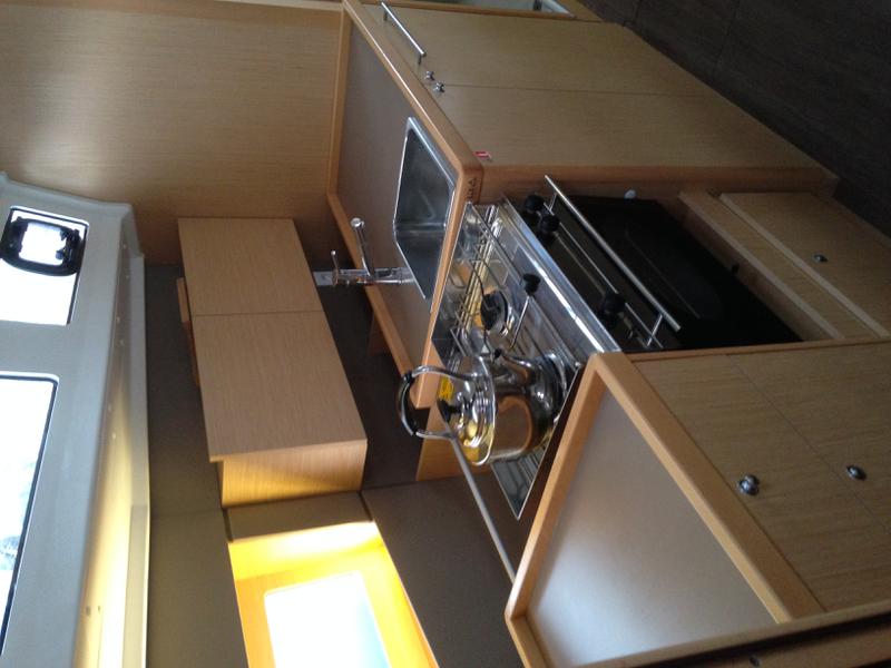 Book yachts online - sailboat - Oceanis 38 - KOS 38.1 - rent