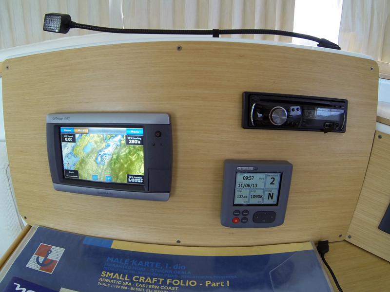 Book yachts online - catamaran - Lagoon 400 - Duplo (Mainsail 2018, Solar panel) - rent