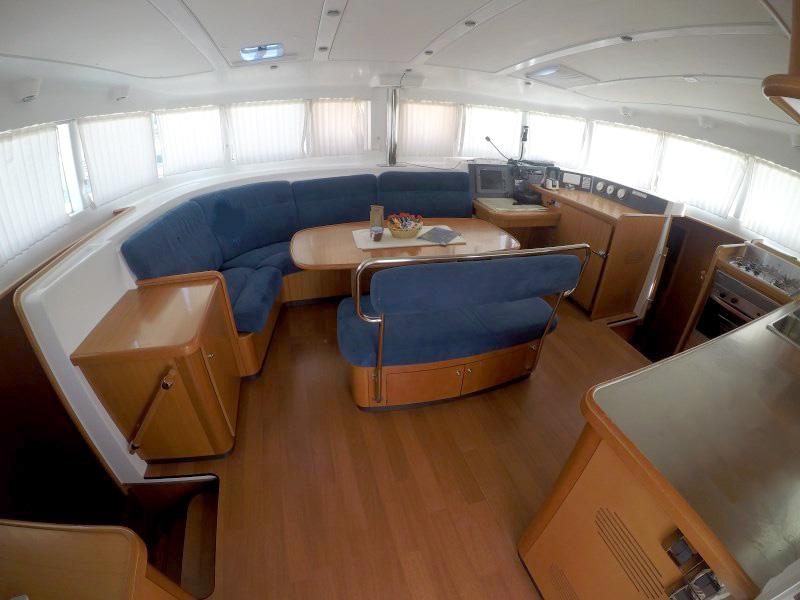Book yachts online - catamaran - Lagoon 440 - Coco Jumbo (Solar panel) - rent