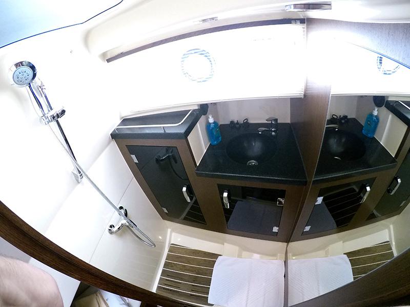 Book yachts online - motorboat - Marex 370 ACC - Fily (AC, Generator, Bowthruster, Sterntruster) - rent