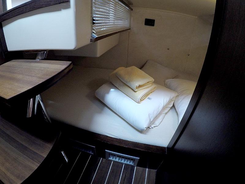 Book yachts online - motorboat - Marex 370 ACC - Fily (AC, Generator, Bowthruster, Sterntruster) - rent