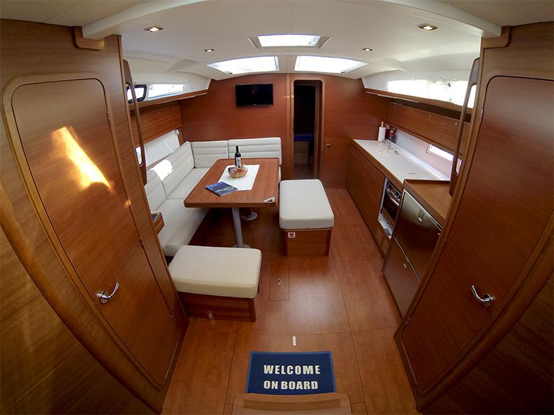 Book yachts online - sailboat - Dufour 460 4 cab - Get Lucky - BT - rent