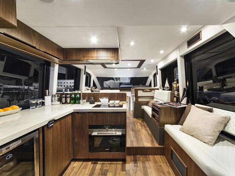 Book yachts online - motorboat - Galeon 460 Fly - Alexandra - rent
