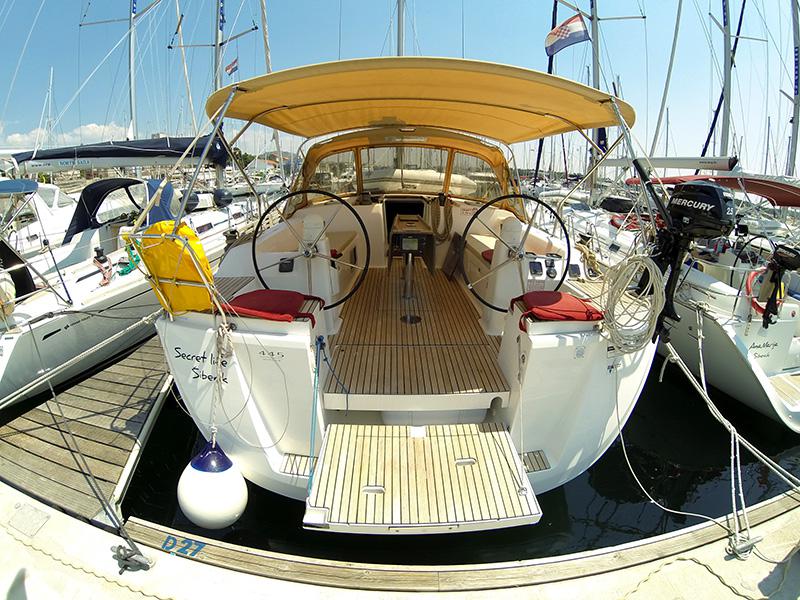 Book yachts online - sailboat - Dufour 445 GL - Secret life - BT - rent