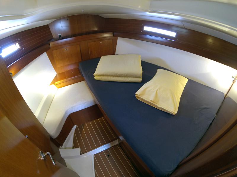 Book yachts online - sailboat - Dufour 365 GL - Tatomir - rent