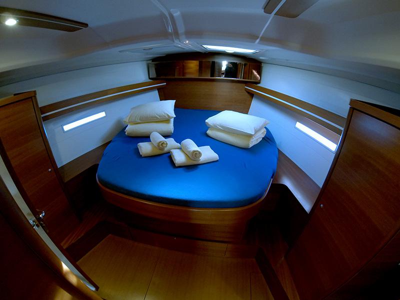 Book yachts online - sailboat - Dufour 445 GL - Prggino II - BT - rent