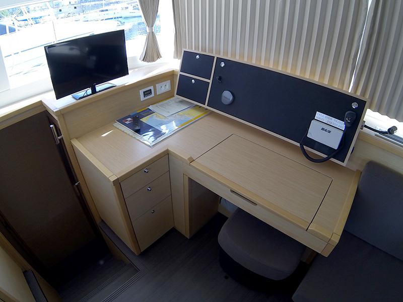 Book yachts online - catamaran - Lagoon 450 - Marčelina - rent