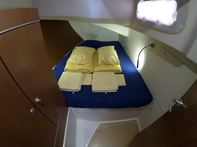 Book yachts online - sailboat - Hanse 445 - Maja lll - BT - rent