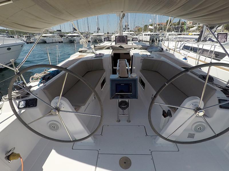 Book yachts online - sailboat - Hanse 445 - Maja lll - BT - rent