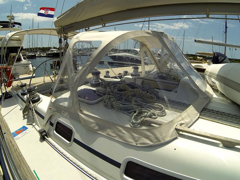 Book yachts online - sailboat - Grand Soleil 40 - Šjor (Main sail 2016, Genoa 2018) - rent