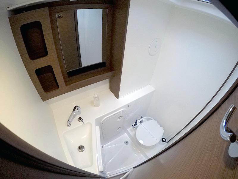 Book yachts online - catamaran - Lagoon 42 - Albion (AC + generator) - rent