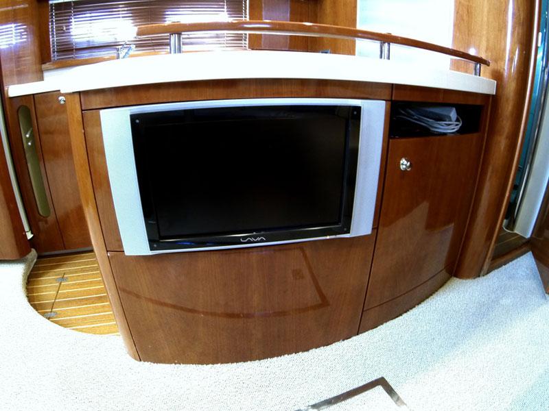 Book yachts online - motorboat - Fairline Targa 52 GT - The Blue One - rent