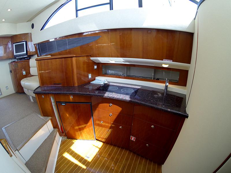 Book yachts online - motorboat - Fairline Phantom 40 - Fair Play (Jet ski - option with extra charge) - rent
